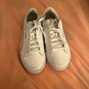 White puma carina sneakers